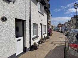 2, Gravel Cottages, Fore Street, Seaton EX12 3JG
