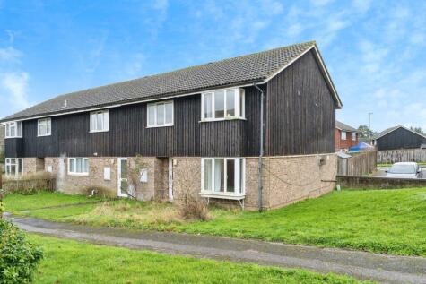 Royal Palace Close, Newmarket, Suffolk, CB8