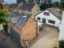 9, Pendene Road, Leicester LE2 3DQ