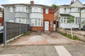 28, Haycroft Avenue, Birmingham B8 3LA