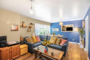 Flat A, 20 30, Barcombe Avenue, London SW2 3AU