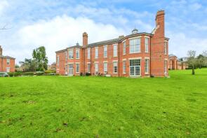 6, Logan Court, Beningfield Drive, St. Albans AL2 1GD