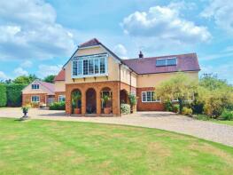 Broomfields, Crouchmans Farm Road, Maldon CM9 6QS