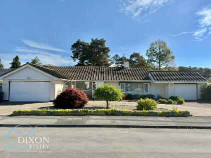 Craigwood Drive, Ferndown. BH22