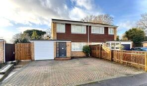 22, Vinneys Close, Christchurch BH23 7HT