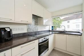 Flat 2, Surrey Court, Surrey Street, Arundel BN18 9DT