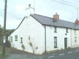 Bwthyn, B4338 From Pantsod Farm To The Junction Of The C1111, Llandysul SA44 4ER