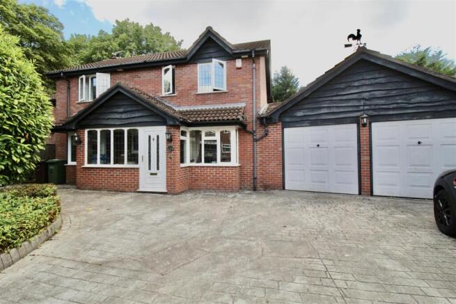 Front Garden & Driveway