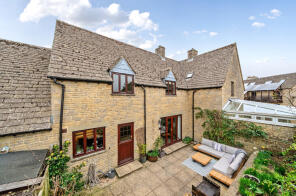 3, Gales Court, Lechlade GL7 3DG