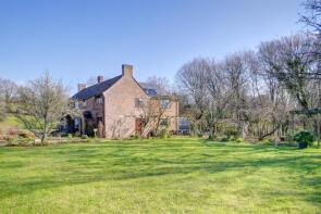 Peartree Cottage, North Road, Hailsham BN27 4RH