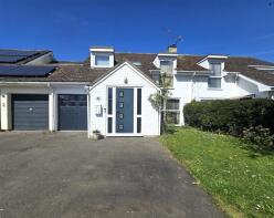 6, Queens Close, Chippenham SN15 4SB