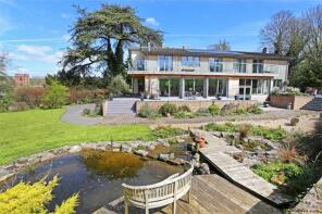 Woodside, Avington Road, Winchester SO21 1DD