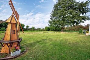 Willow Cottage, Canterbury Road, Canterbury CT3 1NL