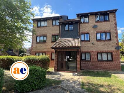 Cricketers Close Erith ** VIDEO & 3D FLOORPLAN AVAILABLE **