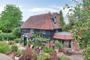 Oak House, Watch Oak Hill, Blackham, Tunbridge Wells TN3 9TR