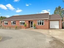 The Shires, Great North Road, Newark NG23 6SY