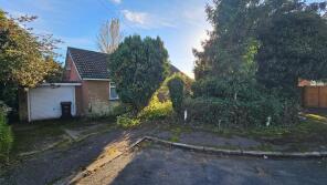 7, Waveney Crescent, Earsham NR35 2TW