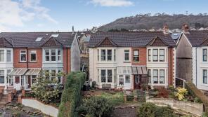 7, Lanelay Crescent, Maes-y-coed, Pontypridd CF37 1JB