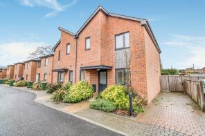 15, Dairy Close, Southampton SO19 9UW