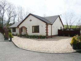 Ochilview, Pantglas, Croesyceiliog, Carmarthen SA32 8DS