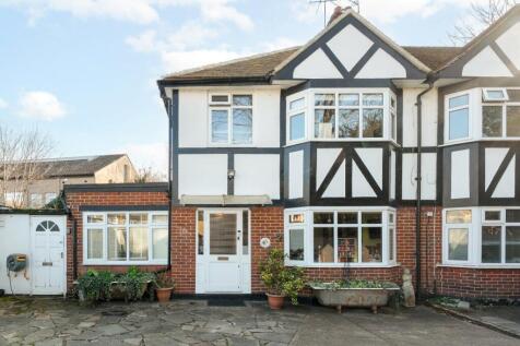 Robin Hood Lane, Sutton, SM1