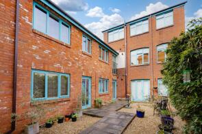 Flat 1, The Mews, Belle Court, Crediton EX17 3LE