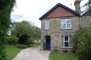Hollebeke House, Gore End Road, Newbury RG20 0PD