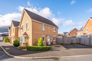 32, Company Farm Drive, Abergavenny NP7 9QA