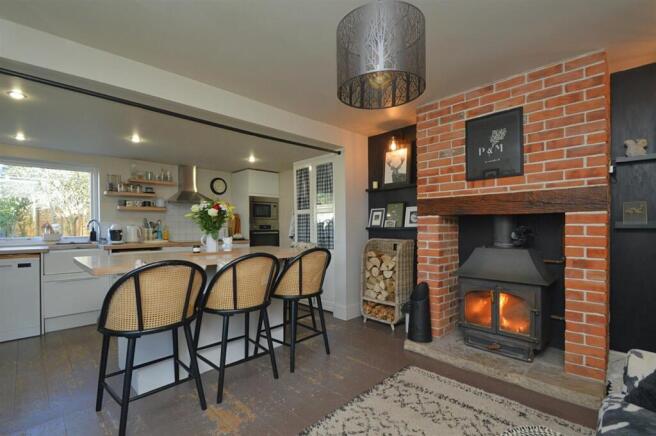 FamilyRoom2.jpg