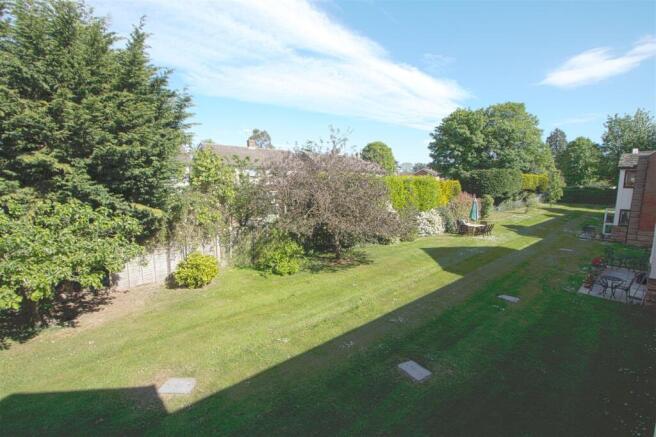 garden1.jpg
