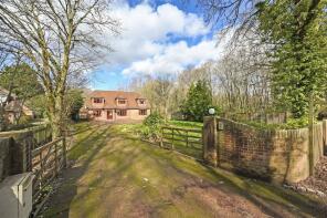 Oak Leaf, Capel Road, Ashford TN26 2EJ
