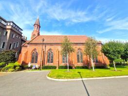 2, Mostyn House, Grenfell Park, Parkgate, Neston CH64 6UJ
