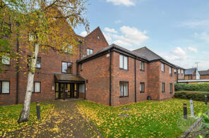 Flat 13, Cobham Gate, Freelands Road, Cobham KT11 2NZ