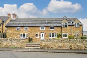 32 Castle Farm Cottage, North Street, Northampton NN7 3JB