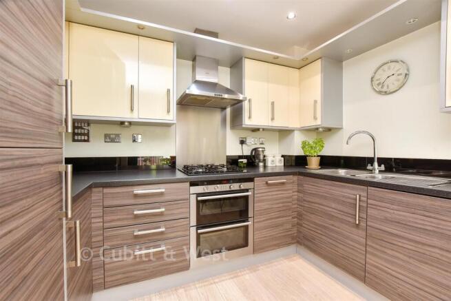 Kitchen / Lounge / Dining Area