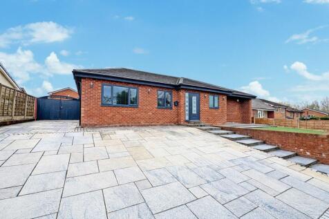 Manchester Road, Westhoughton, BL5