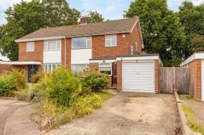 16, Hylands Close, Furnace Green, Crawley RH10 6RX