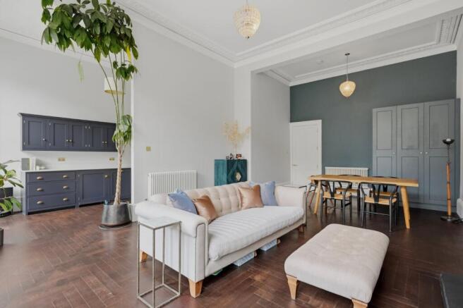 Living Room/Dining