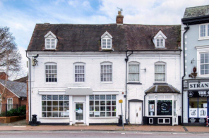 Flat 8, St James Court, The Strand, Bromsgrove B61 8AB