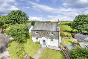 Penquite Farmhouse, B3254 Between Polvean Cross And St Cubys Church, Liskeard PL14 4QG