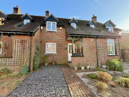 26, Henbury House Gardens, Sturminster Marshall, Wimborne BH21 3TZ