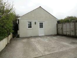 The Lodge, Roselyn, Rose TR4 9PQ