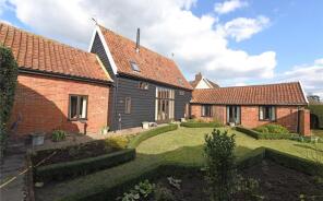 Simpers Barn, The Street, Stowmarket IP14 6HG
