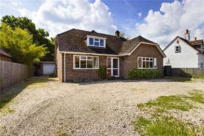 Pippins, Bishops Road, Tutts Clump, Reading RG7 6LE