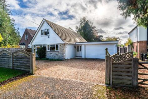 The Avenue, West Moors, Ferndown, Dorset, BH22