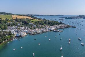 2, Vinefield Court, Kersey Road, Flushing, Falmouth TR11 5TR