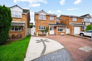 20, Longrow Gardens, Lawthorn, Irvine KA11 2DP