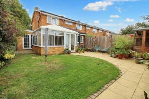 27, Rookery Walk Footway, Shefford SG17 5HW