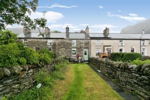 9, West End, Blaenau Ffestiniog LL41 3SR