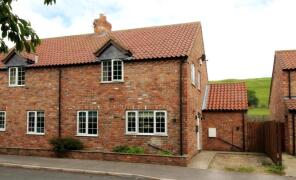 South Cottage, Cattlebank Farm, Back Street, Langtoft YO25 3TD